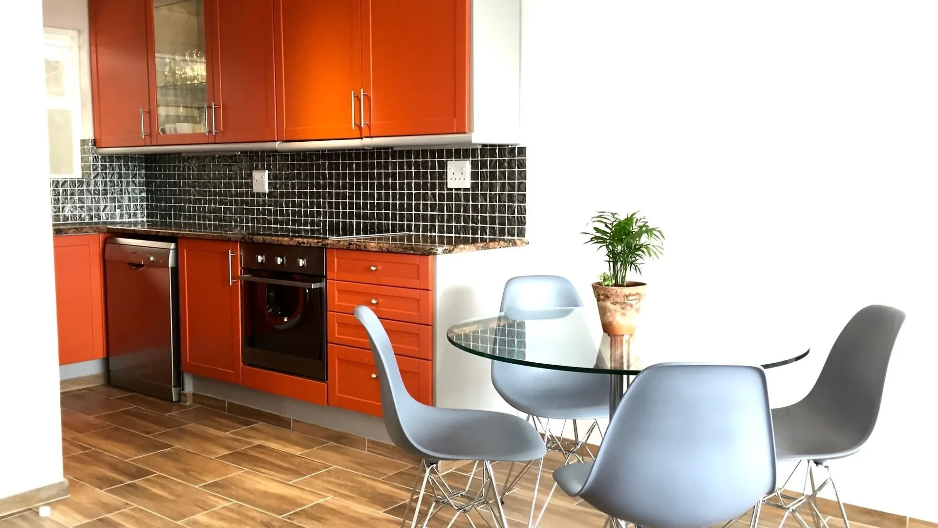 Midtown Rentals At Mobema Cape Town