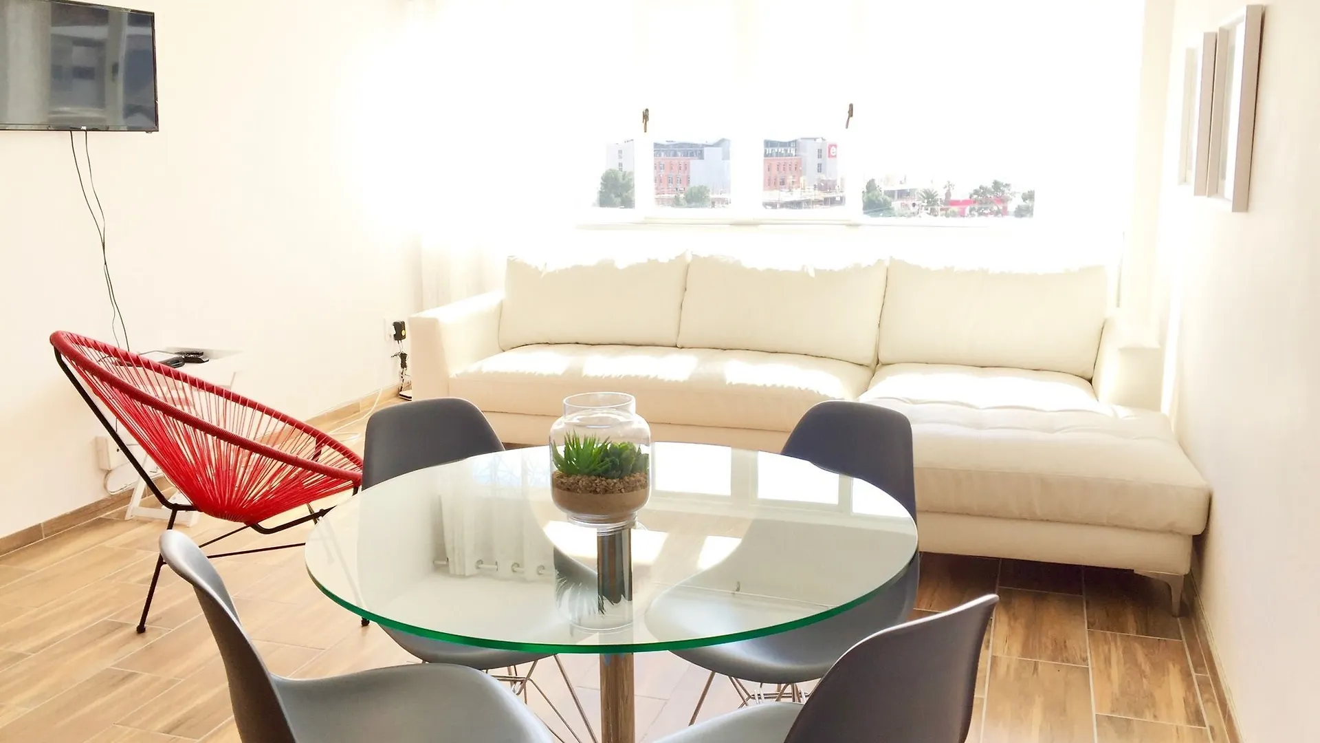 Midtown Rentals At Mobema Cape Town Apartment